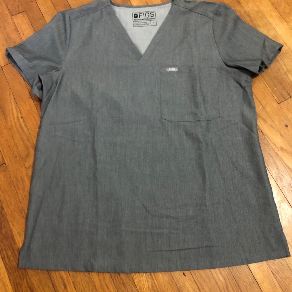 FIGS Catarina Scrub Top heather gray